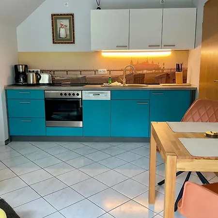 Mund - Adults Only Gothen